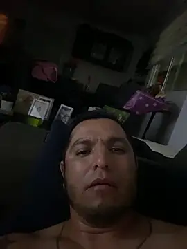HOTB0Y18 online show from 05-08-26, 10:20