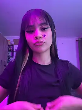 Snapshot of Bell_Marriny chatting on 04-11-26, 06:07 Bell Marriny online show from 04-11-26, 06:07