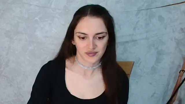 RoxiCherry online show from 05-11-26, 06:30