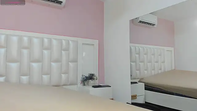 KylieLumi online show from 04-25-26, 01:36