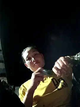 Snapshot of Meo-concute chatting on 03-20-26, 01:27 Meo-concute online show from 03-20-26, 01:27