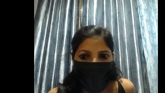 Snapshot of Nora_99 chatting on 05-07-26, 04:40 Nora 99 online show from 05-07-26, 04:40
