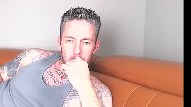 SkylarrGrey online show from 04-02-26, 08:17