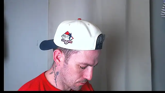 SkylarrGrey online show from 04-06-26, 06:47