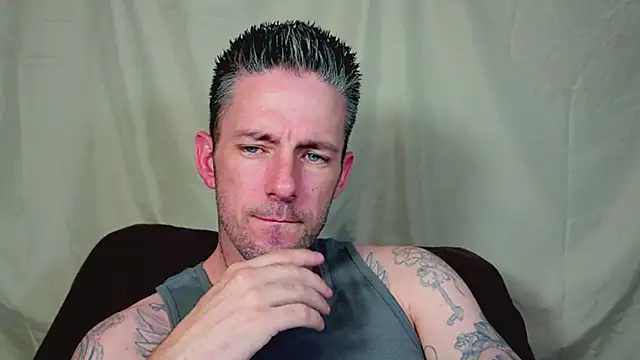 SkylarrGrey online show from 06-19-26, 07:23