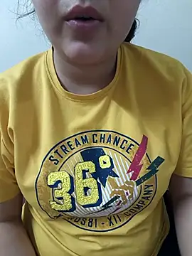Snapshot of neelam_rawat chatting on 04-15-26, 08:53 neelam rawat online show from 04-15-26, 08:53