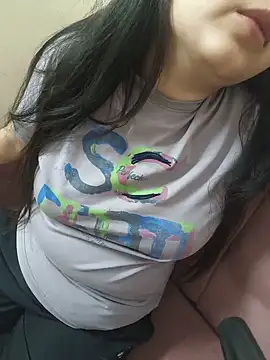 Snapshot of neelam_rawat chatting on 05-16-26, 12:15 neelam rawat online show from 05-16-26, 12:15
