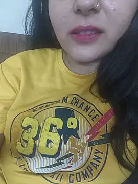Snapshot of neelam_rawat chatting on 05-17-26, 11:12 neelam rawat online show from 05-17-26, 11:12