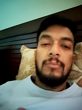 Snapshot of Vansh09208 chatting on 03-21-26, 02:49 Vansh09208 online show from 03-21-26, 02:49