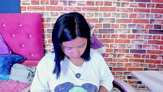 SofiiaCutee online show from 04-09-26, 06:52