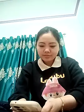 Snapshot of Mi-milan chatting on 03-21-26, 07:24 Mi-milan online show from 03-21-26, 07:24