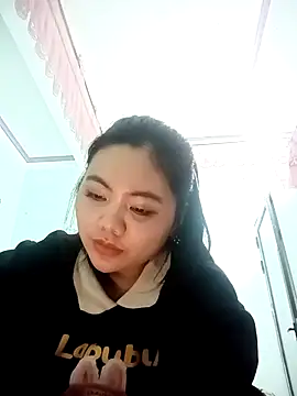 Snapshot of Mi-milan chatting on 03-21-26, 08:19 Mi-milan online show from 03-21-26, 08:19