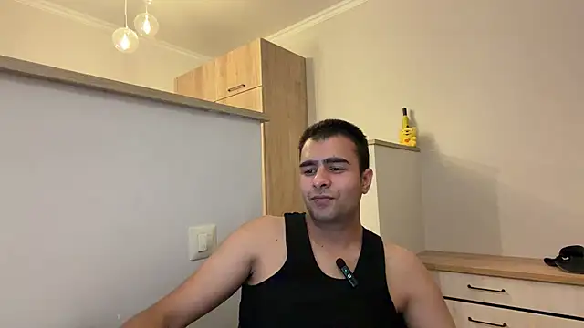 Snapshot of Daniel_ice chatting on 04-08-26, 07:03 Daniel ice online show from 04-08-26, 07:03