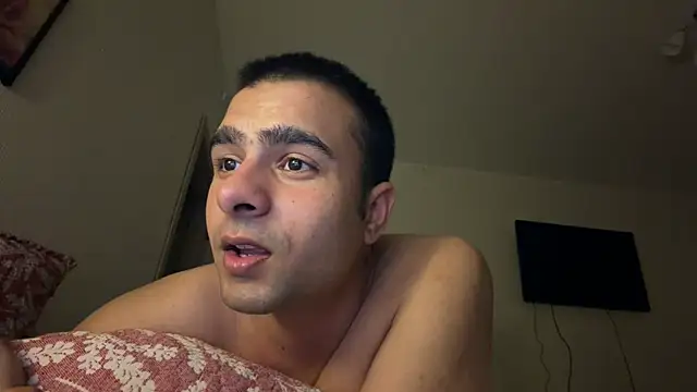 Snapshot of Daniel_ice chatting on 05-18-26, 09:09 Daniel ice online show from 05-18-26, 09:09