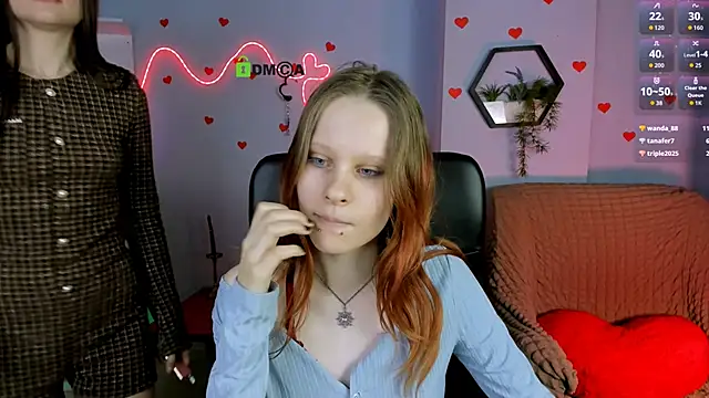 Snapshot of sara_musee chatting on 03-31-26, 09:21 sara musee online show from 03-31-26, 09:21