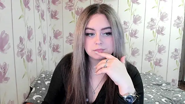 Agathameoww online show from 04-28-26, 03:06
