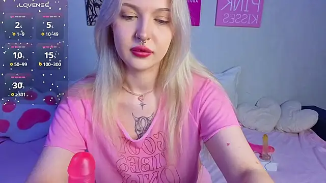 BlondieSummer online show from 07-23-26, 06:39