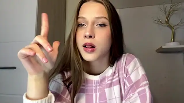 Snapshot of AssumingPail chatting on 04-05-26, 03:09 AssumingPail online show from 04-05-26, 03:09