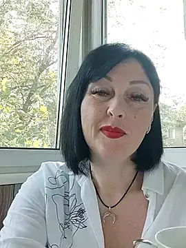 HelgaDennis online show from 06-29-26, 04:19