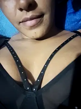 Larissa69f online show from 03-21-26, 03:11