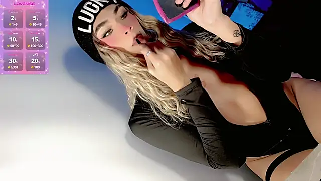 khloe Gils online show from 04-13-26, 11:21