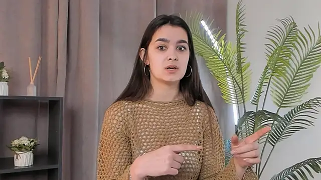 Snapshot of LuciKardos chatting on 03-20-26, 12:21 LuciKardos online show from 03-20-26, 12:21