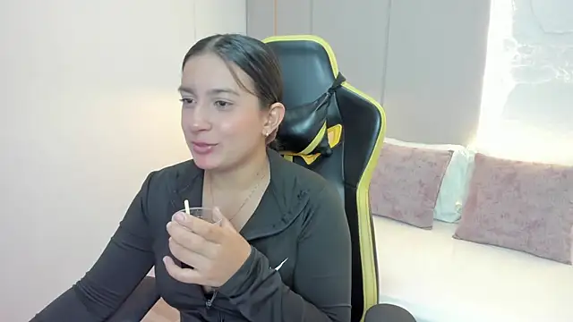kira relish online show from 04-20-26, 11:24