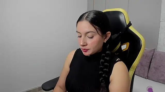 kira relish online show from 04-29-26, 12:42