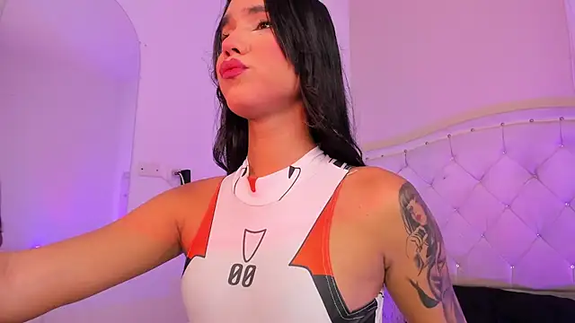 Snapshot of Majo_Sweett chatting on 04-13-26, 01:55 Majo Sweett online show from 04-13-26, 01:55