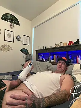 Snapshot of bilateralBKamputee chatting on 03-22-26, 08:23 bilateralBKamputee online show from 03-22-26, 08:23