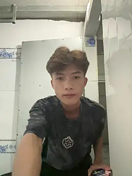 Nguyencuong1999 online show from 05-03-26, 06:30