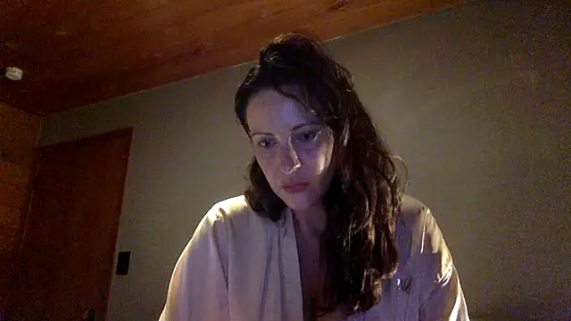 Snapshot of HANA478 chatting on 04-18-26, 10:08 HANA478 online show from 04-18-26, 10:08