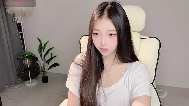 Yukiy8877 online show from 04-20-26, 11:17