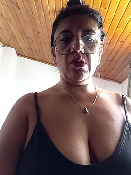 Snapshot of Mielx chatting on 04-20-26, 03:59 Mielx online show from 04-20-26, 03:59