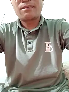 Snapshot of Sutinh85 chatting on 03-25-26, 04:51 Sutinh85 online show from 03-25-26, 04:51