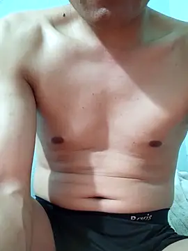 Snapshot of Sutinh85 chatting on 03-28-26, 01:22 Sutinh85 online show from 03-28-26, 01:22