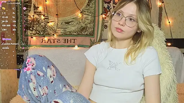 Snapshot of Swagline chatting on 03-21-26, 05:49 Swagline online show from 03-21-26, 05:49