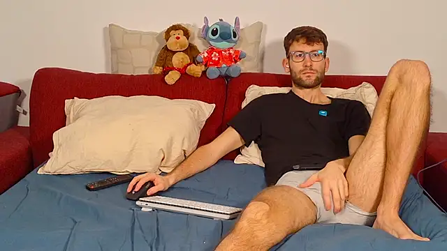 SoloUno0 online show from 05-07-26, 04:23