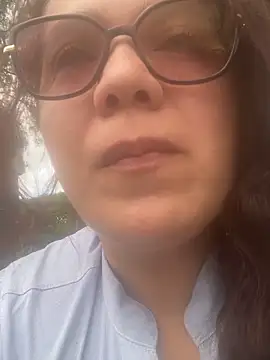 Snapshot of Alaialuxe chatting on 04-08-26, 06:30 Alaialuxe online show from 04-08-26, 06:30