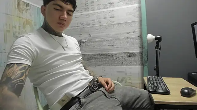 Gury tattoo online show from 05-06-26, 07:41