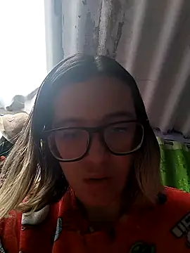 Snapshot of Greta_silber26 chatting on 03-21-26, 06:44 Greta silber26 online show from 03-21-26, 06:44