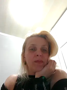 MiaLove183 online show from 05-11-26, 02:45