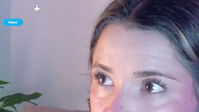 KylieVennet online show from 04-29-26, 04:05