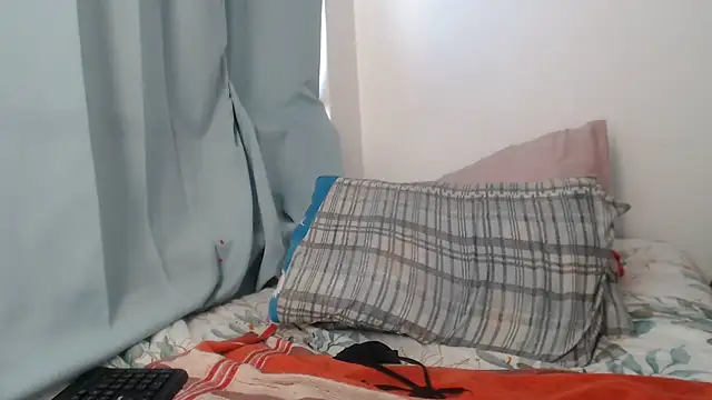 Lucia-boobs online show from 06-27-26, 02:12