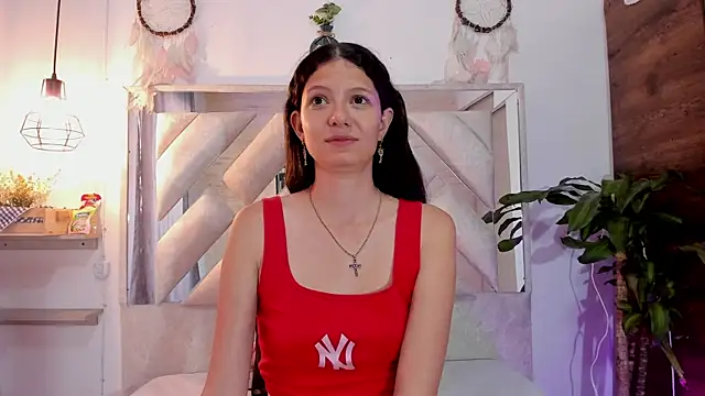 Snapshot of sofy_bonnet1 chatting on 05-12-26, 12:35 sofy bonnet1 online show from 05-12-26, 12:35