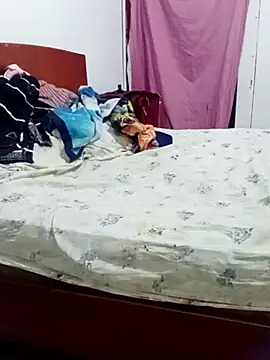 sexymomsn online show from 06-20-26, 05:10