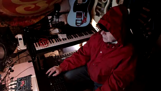 Snapshot of nicobite007 chatting on 03-26-26, 02:22 nicobite007 online show from 03-26-26, 02:22