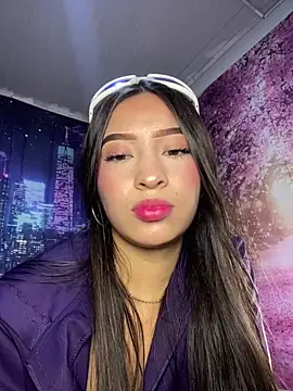 Itze Mua online show from 03-29-26, 04:01