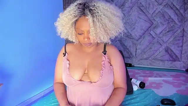 TammyBrown1 online show from 07-10-26, 03:55