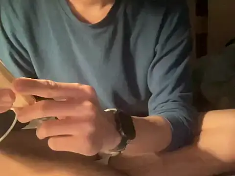 Snapshot of Mauriice chatting on 03-30-26, 04:19 Mauriice online show from 03-30-26, 04:19